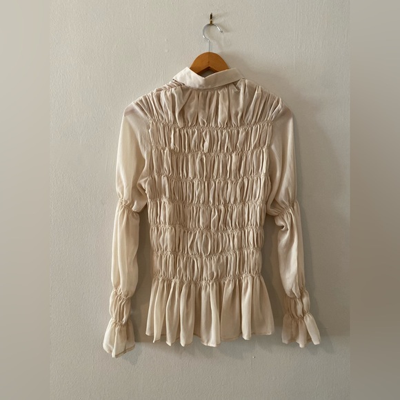 Vintage Ruffle blouse - Picture 3 of 4